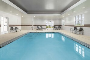 Indendørs pool