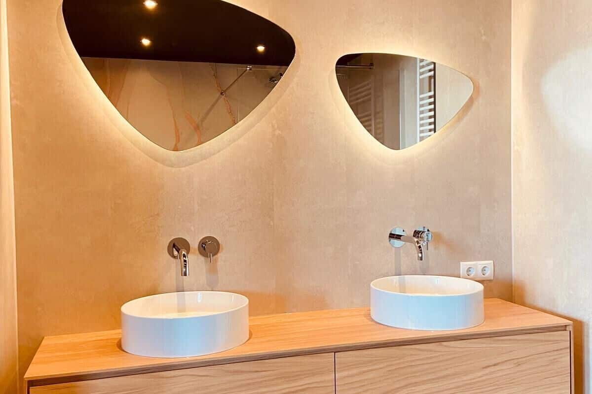 suite | bathroom | eco-friendly toiletries, hair dryer, towels