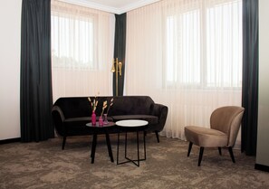 Suite | Living area