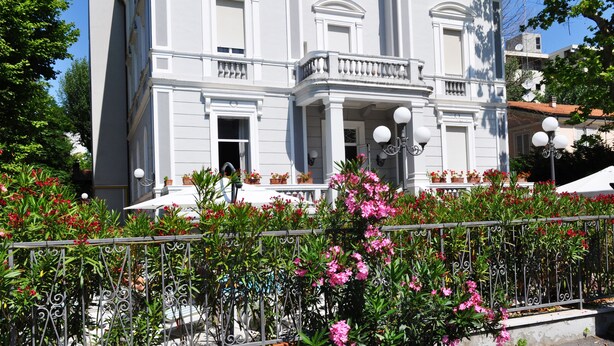 Front of property - Hotel Esedra (Rimini)