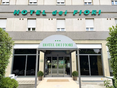 Exterior. Hotel Dei Fiori