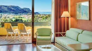 Junior Suite, Annex Building | 1 bedroom, down comforters, minibar, in-room safe