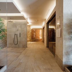 Couples treatment rooms, sauna, hot tub, steam room, Turkish bath