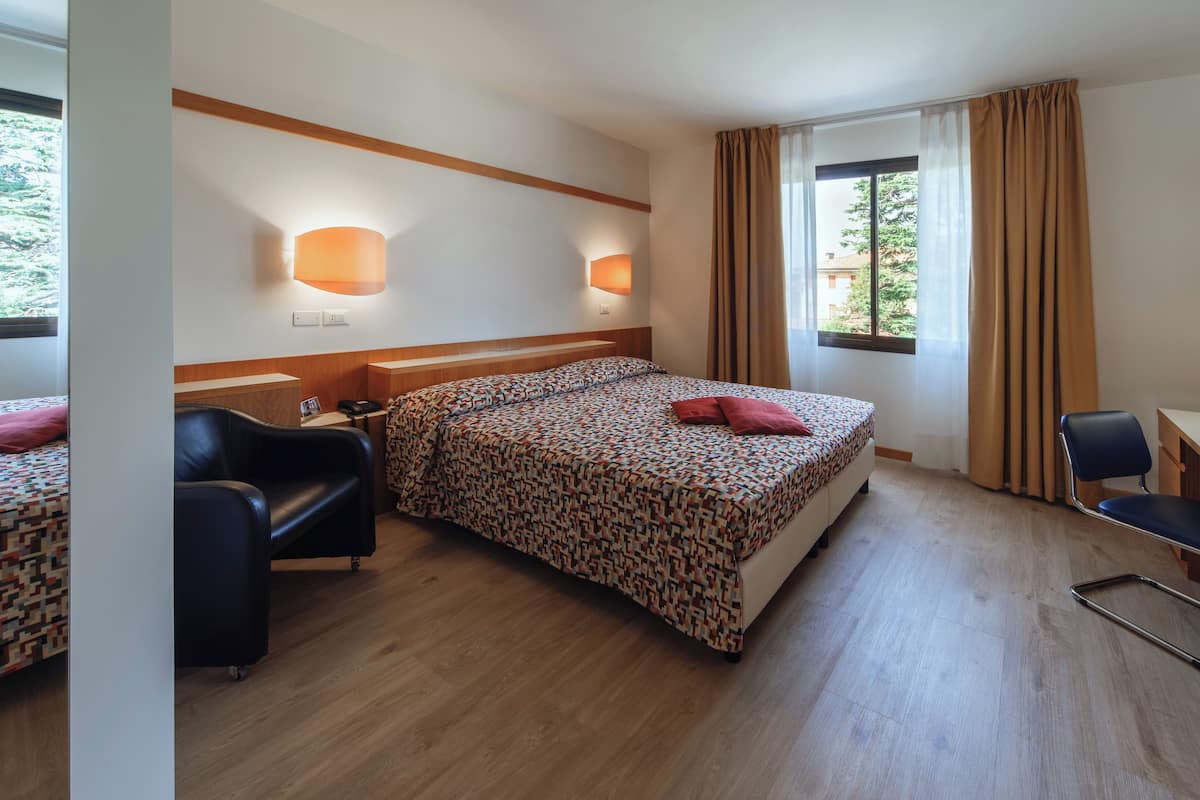 1 bedroom, minibar, in-room safe, desk