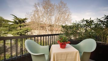 Standard Double or Twin Room | Balcony