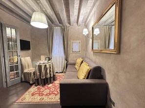 Suite, dans les dépendances (Residence Ground Floor)