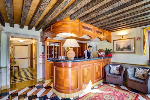 Hotel Antiche Figure