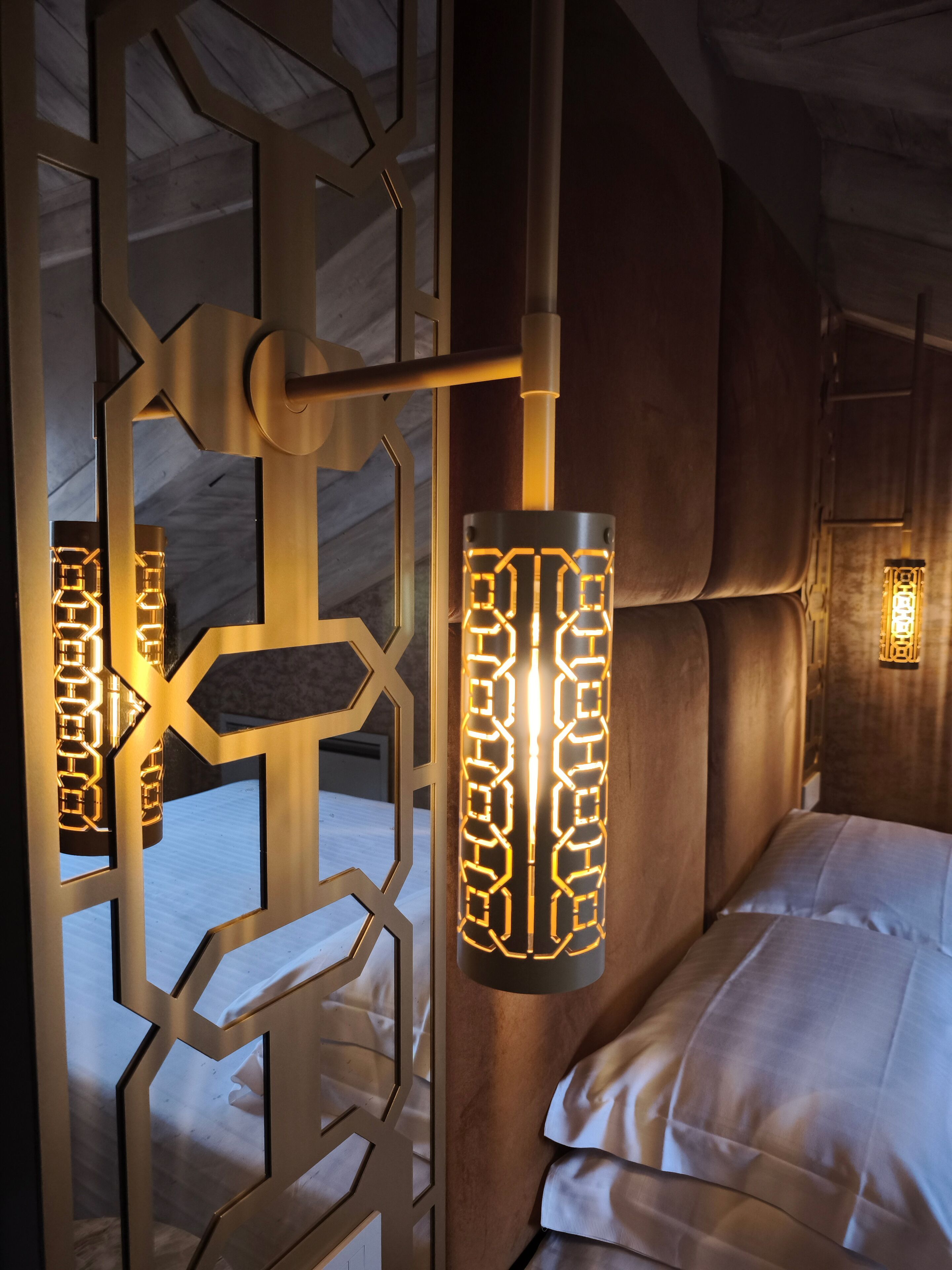 أغطية فراش متميزة وألحفة محشوة بالريش وأسرّة بطبقة علوية مريحة وميني بار