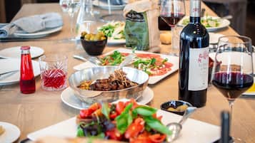 Breakfast, lunch, dinner served; Modern European cuisine