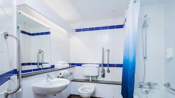 Salle de bain accessible aux personnes à mobilité réduite