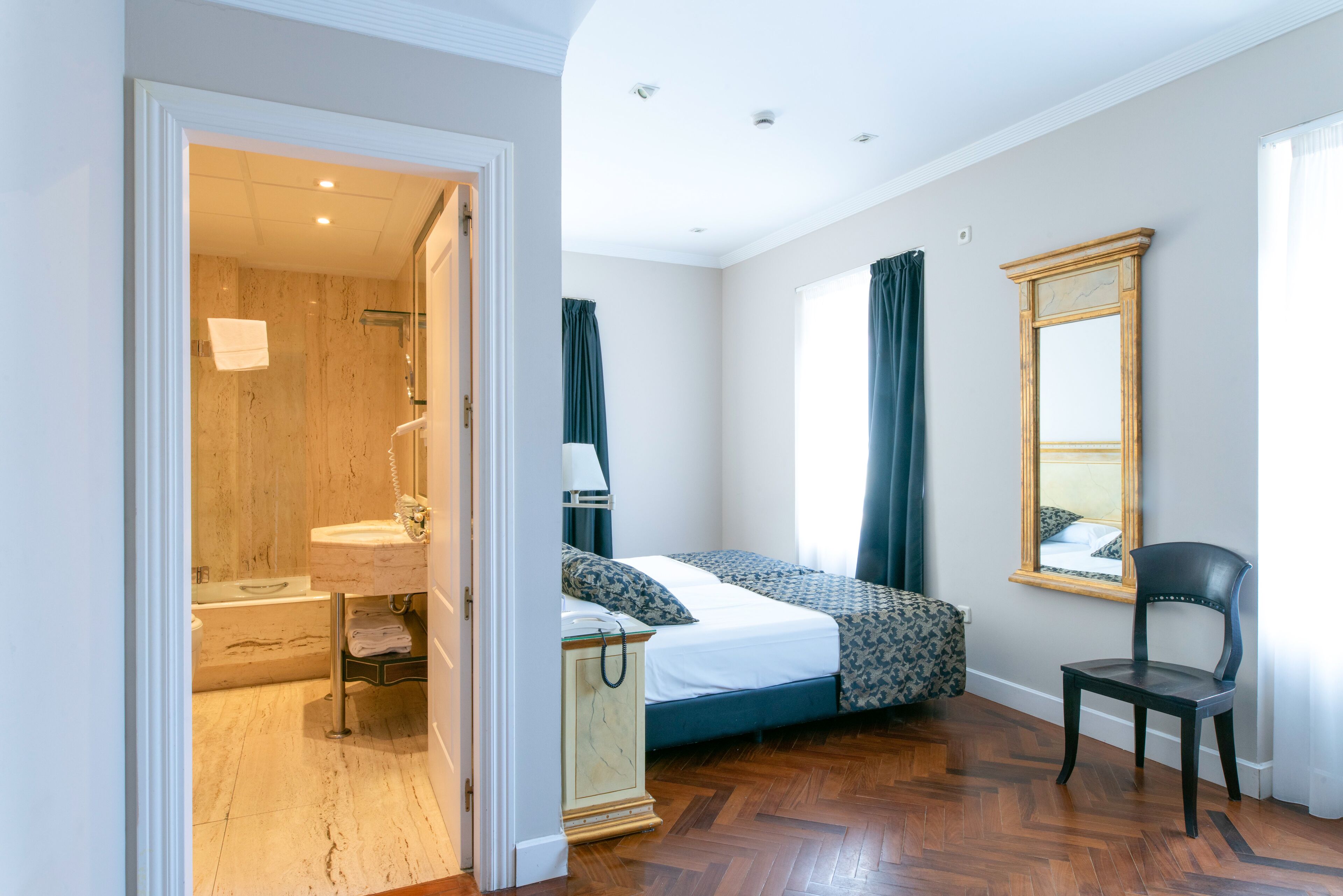 1 bedroom, minibar, in-room safe, blackout curtains