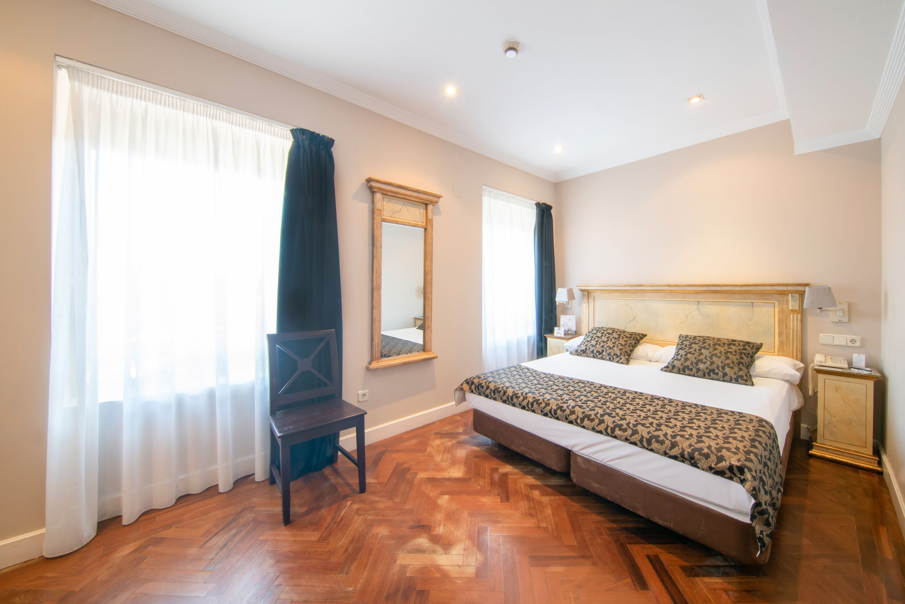 1 bedroom, minibar, in-room safe, blackout curtains