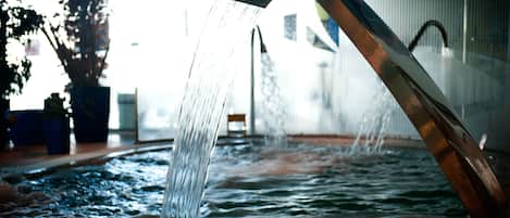 Piscine couverte