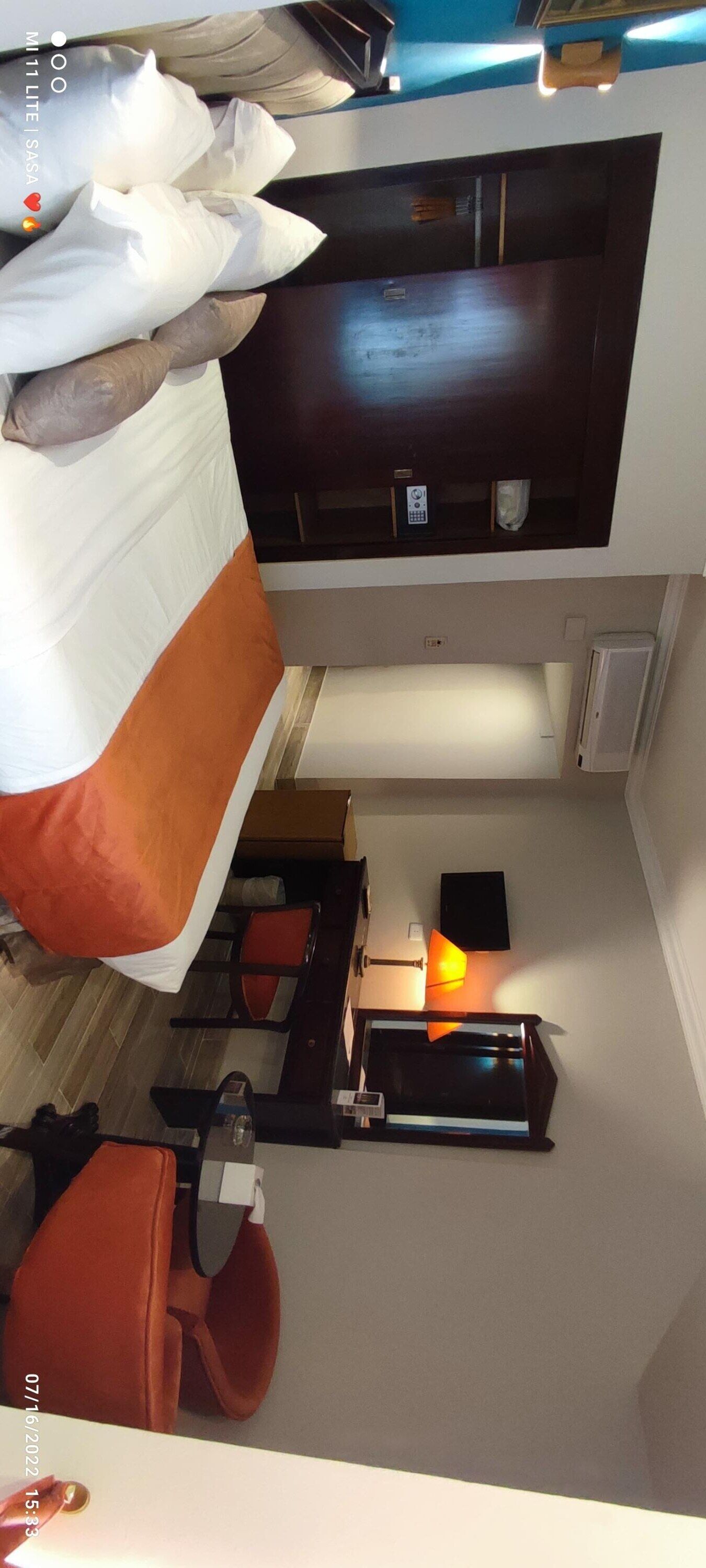 1 habitación, sábanas de algodón egipcio y ropa de cama hipoalergénica 