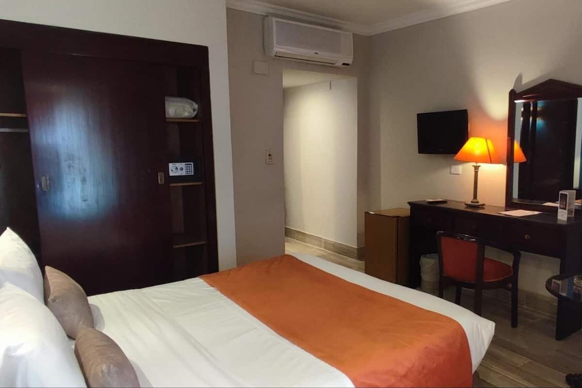 Phòng đơn Tiêu chuẩn | 1 phòng ngủ, minibar, két bảo mật tại phòng, màn/rèm cản sáng 