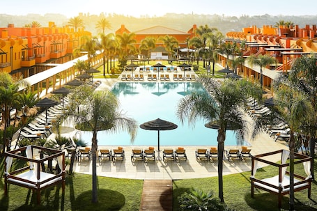 露台. 波尔蒂芒码头 NH 度假村酒店式公寓