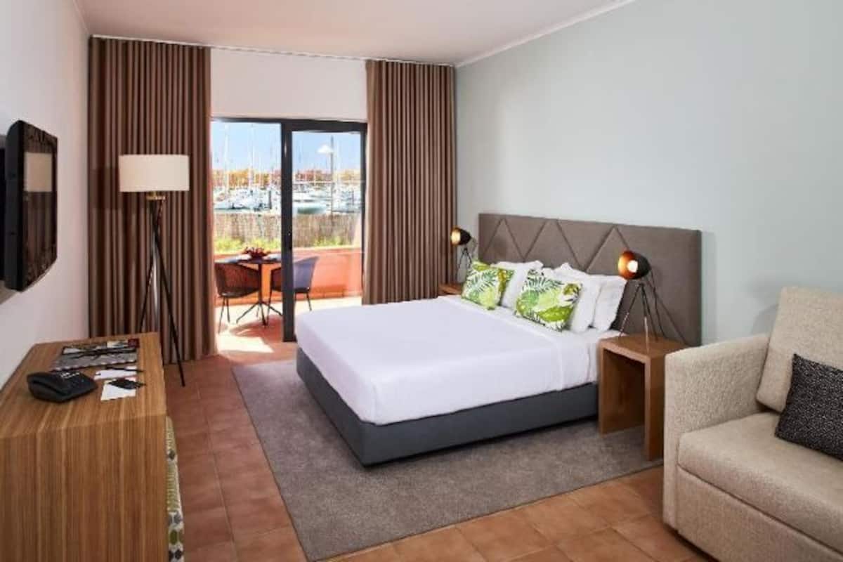 Minibar, in-room safe, desk, blackout curtains