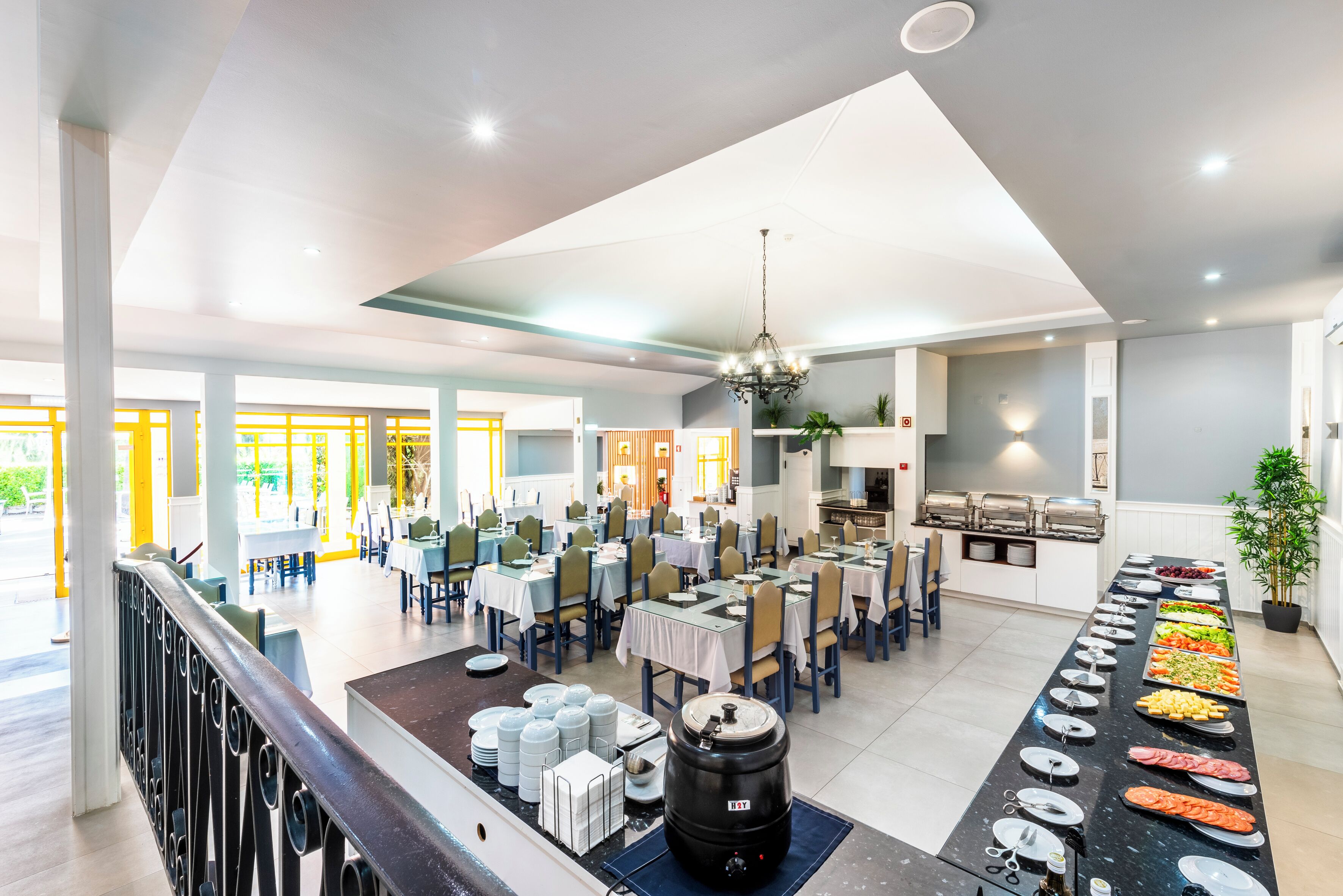 Frokost, lunsj og middag serveres