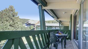 Apartment 6 people - 1 bedroom + 1 sleeping alcove | View from room