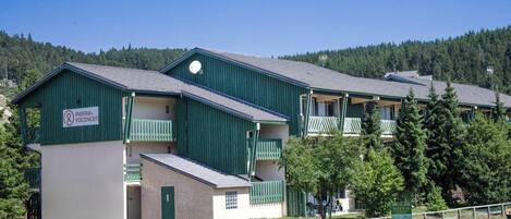 واجهة المنشأة