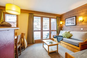 Standard - Apartment 6 people - 2 bedrooms | Living area