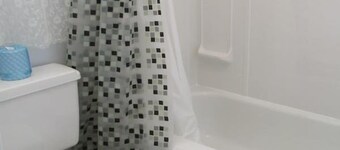 Peterboro Express Inn
