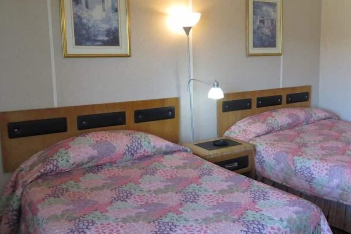 Double Room | Desk, iron/ironing board
