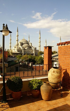 View from property - Seven Hills Boutique Hotel (Istanbul)