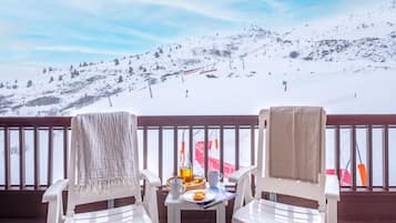 Appartement 6 personnes - 1 chambre + 1 coin nuit - Vue Montagne dégagée | Udsigt fra værelset