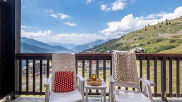 Appartement 4 personnes, 1 chambre, Vue Montagne dégagée | Terrace/patio