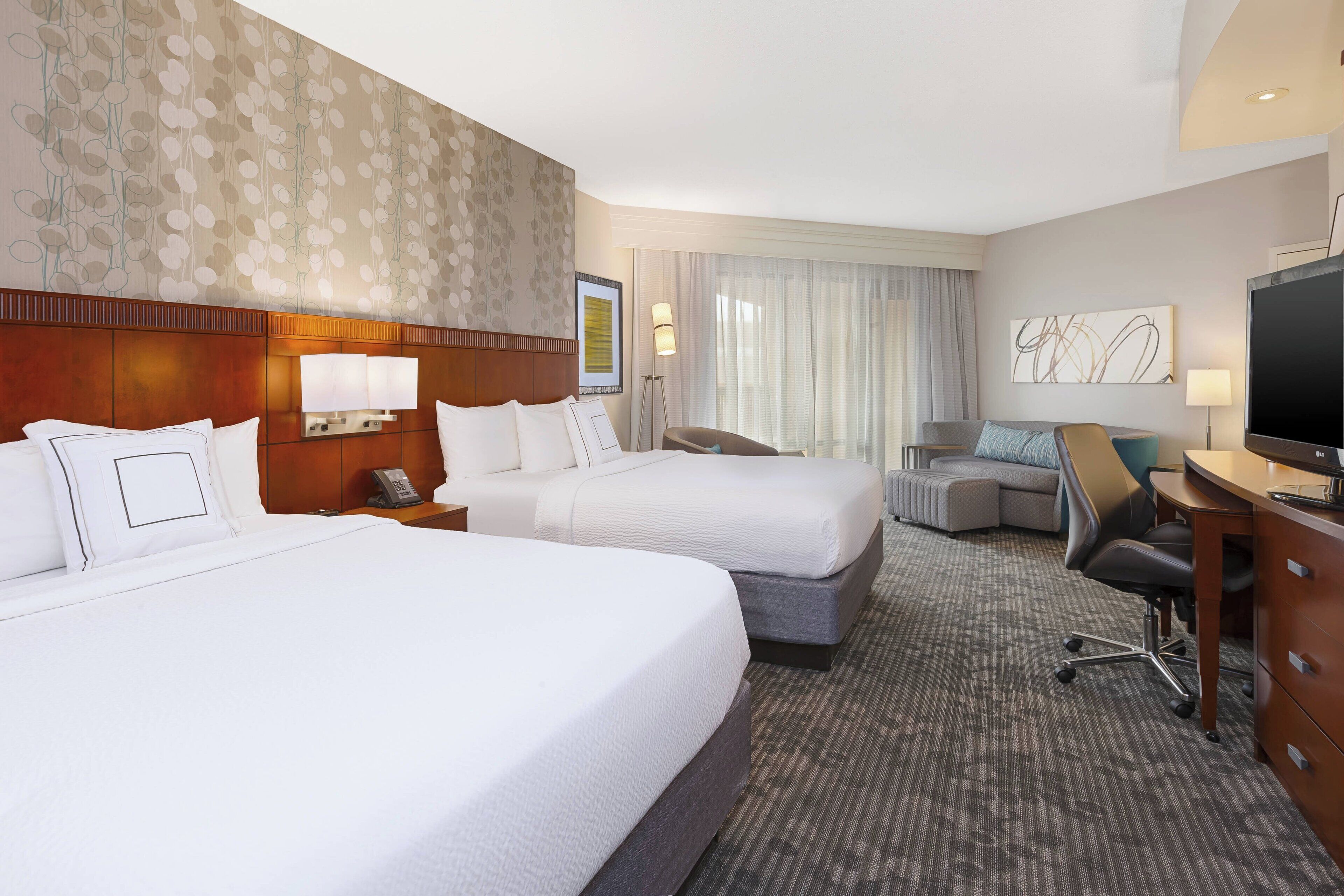 Premium bedding, in-room safe, desk, blackout curtains