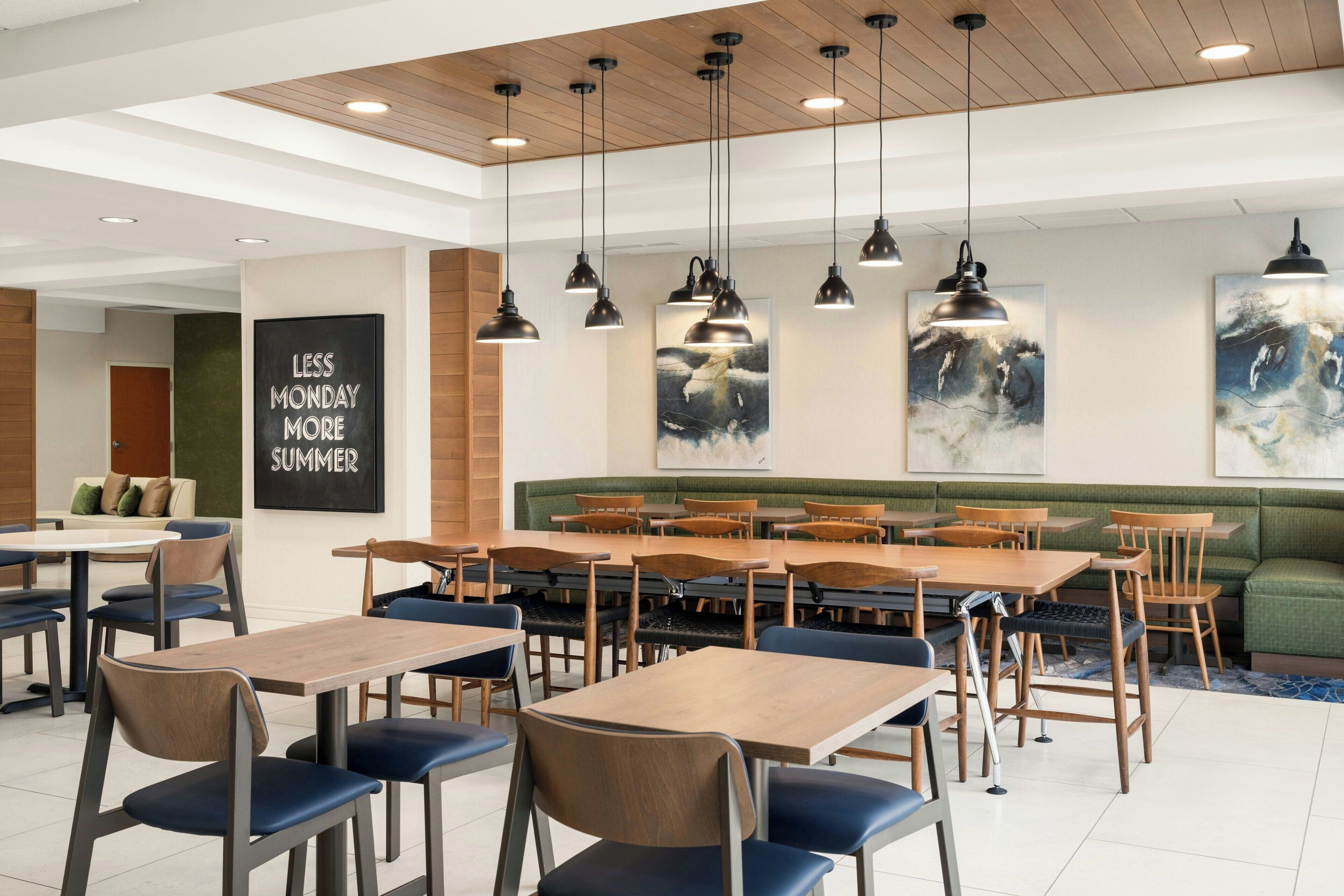 Free daily continental breakfast