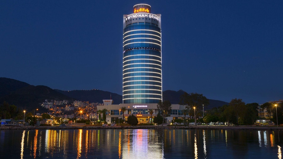 Wyndham Grand Izmir Ozdilek Thermal & Spa