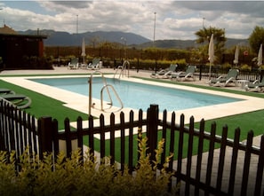 Piscina a l'aire lliure de temporada 
