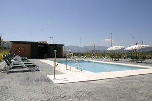 Seasonal outdoor pool