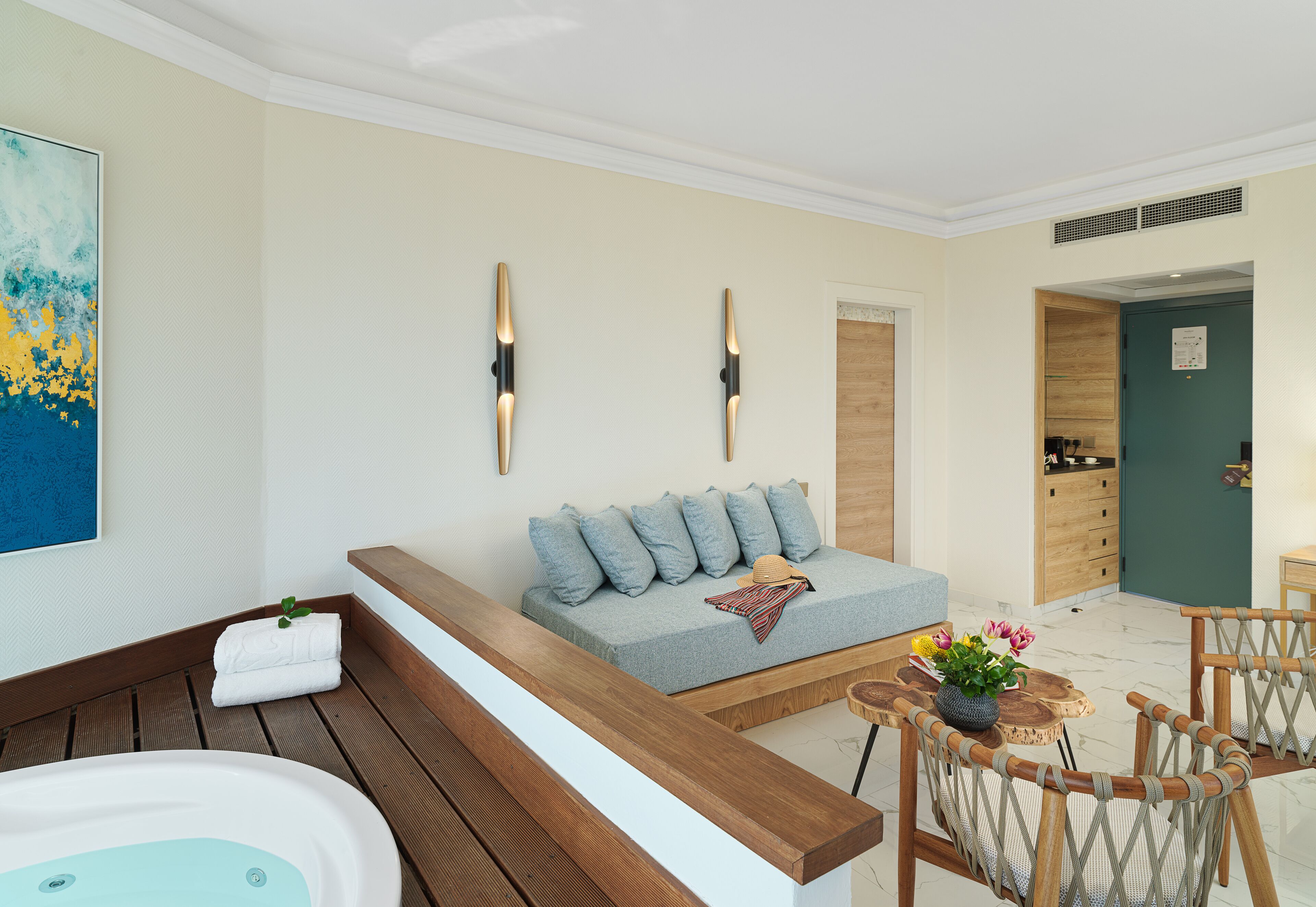 signature sea view suite with hot tub | living area | 40-inch flat-screen tv with satellite channels, tv
