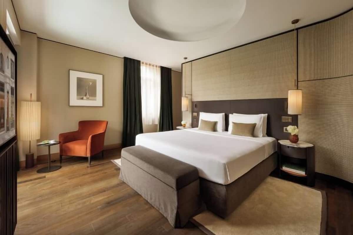Down duvets, minibar, in-room safe, desk