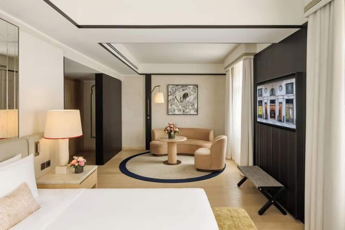 Down duvets, minibar, in-room safe, desk