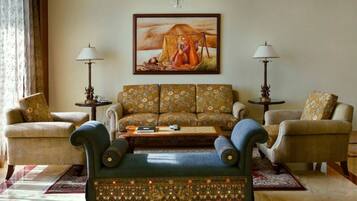 Premium bedding, minibar, in-room safe, desk