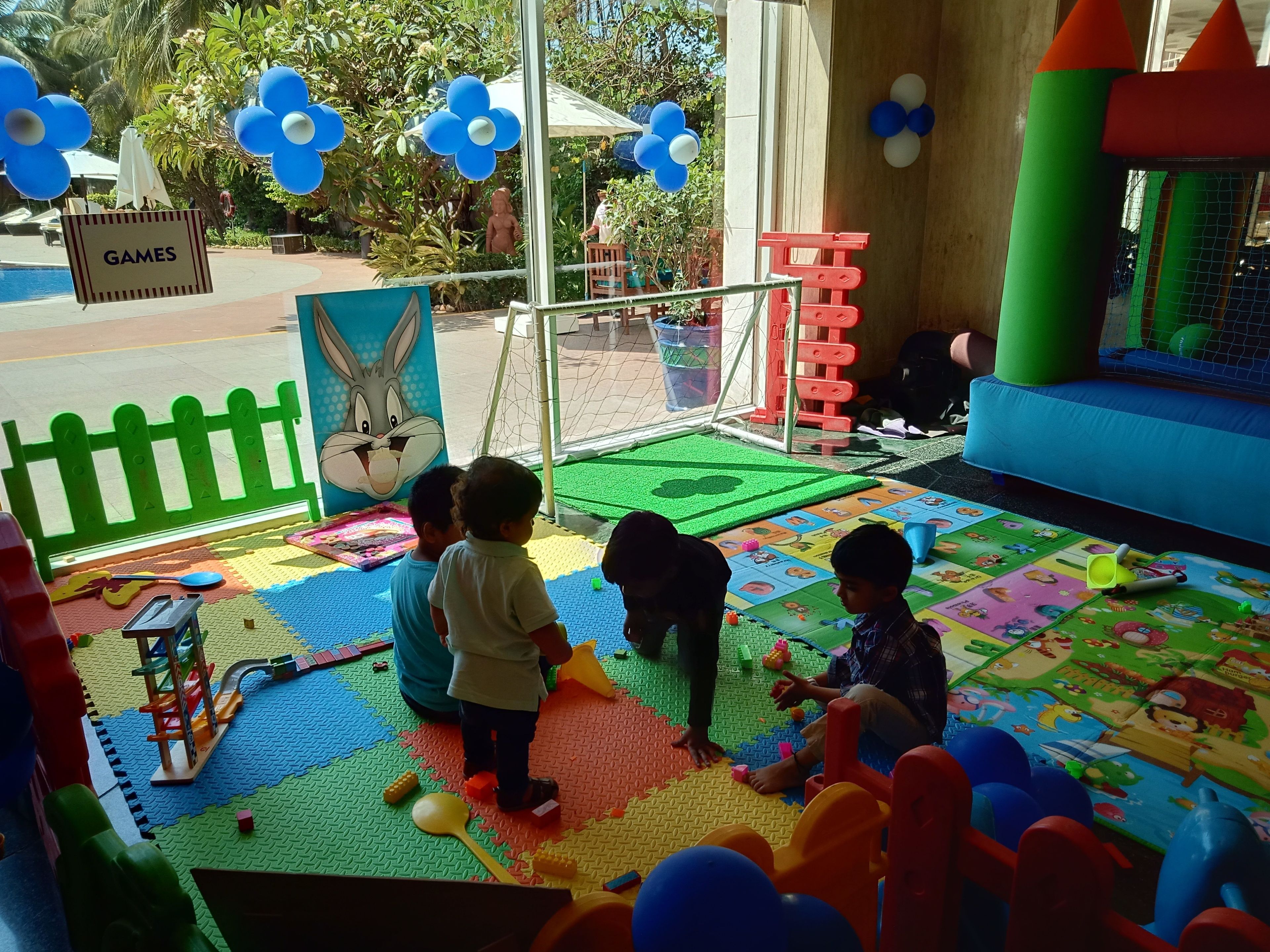 children’s play area – indoor