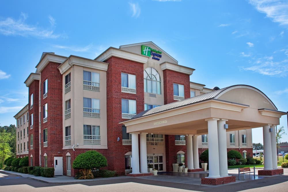 luxury hotels in Perrysburg, Oh