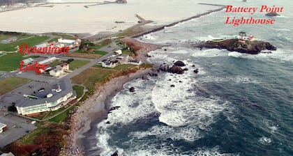 Oceanfront Lodge