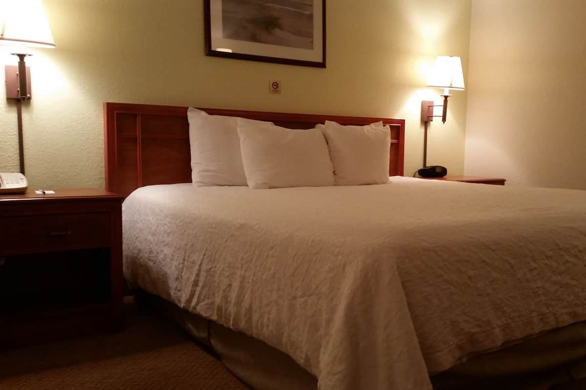 Oceanfront 2-Room Deluxe Suite | Premium bedding, desk, blackout curtains, iron/ironing board