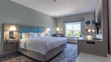 One king studio ste ns | In-room safe, desk, iron/ironing board, free cribs/infant beds