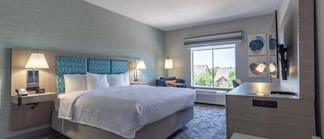 One king studio ste ns | In-room safe, desk, iron/ironing board, free cribs/infant beds