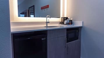 Coffres-forts dans les chambres, bureau, fer et planche Ă repasser