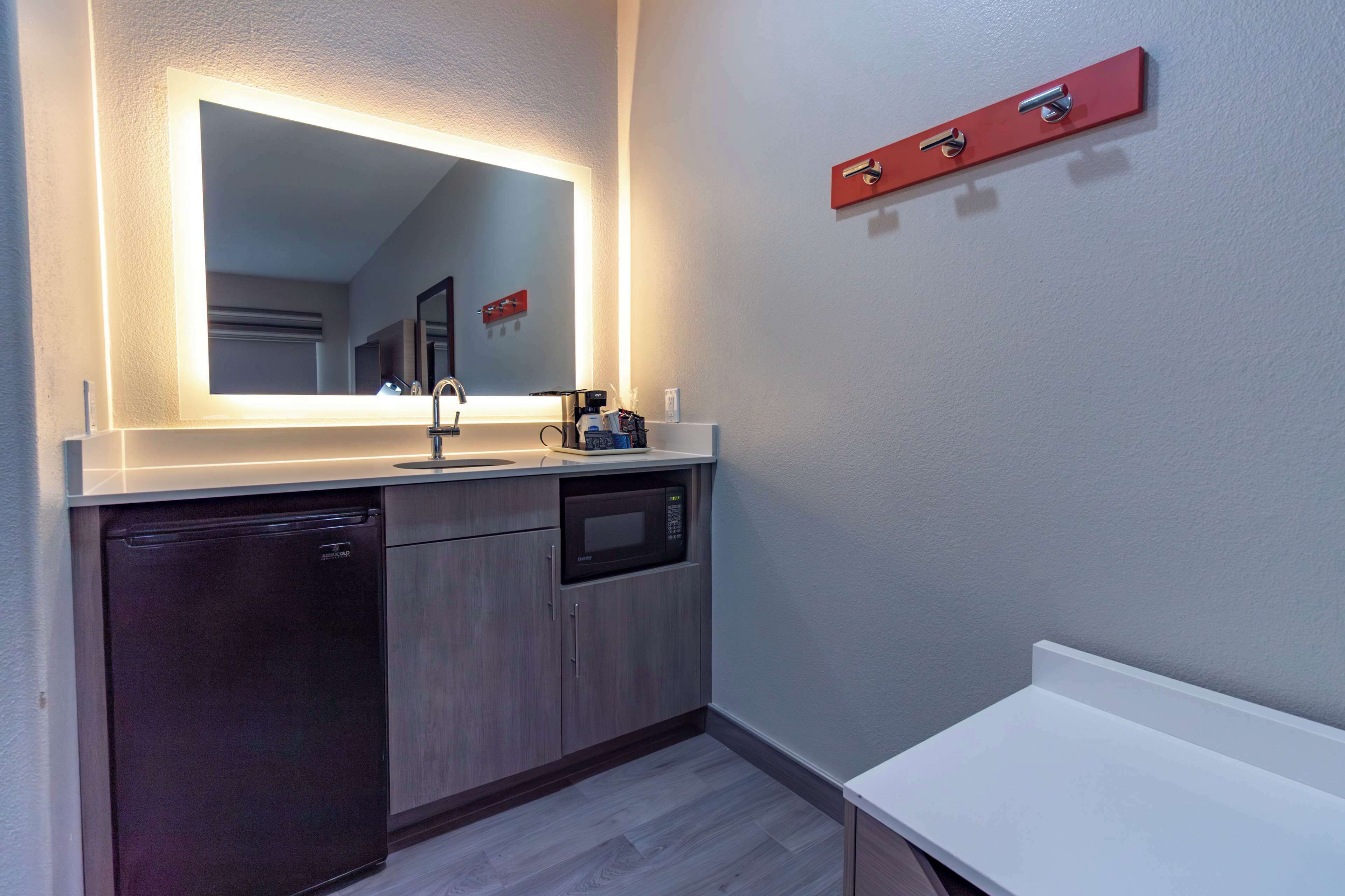 in-room safe, desk, iron/ironing board, free cots/infant beds