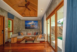 Tropical Pool Villa | 1 camera, biancheria da letto di alta qualità, una cassaforte in camera