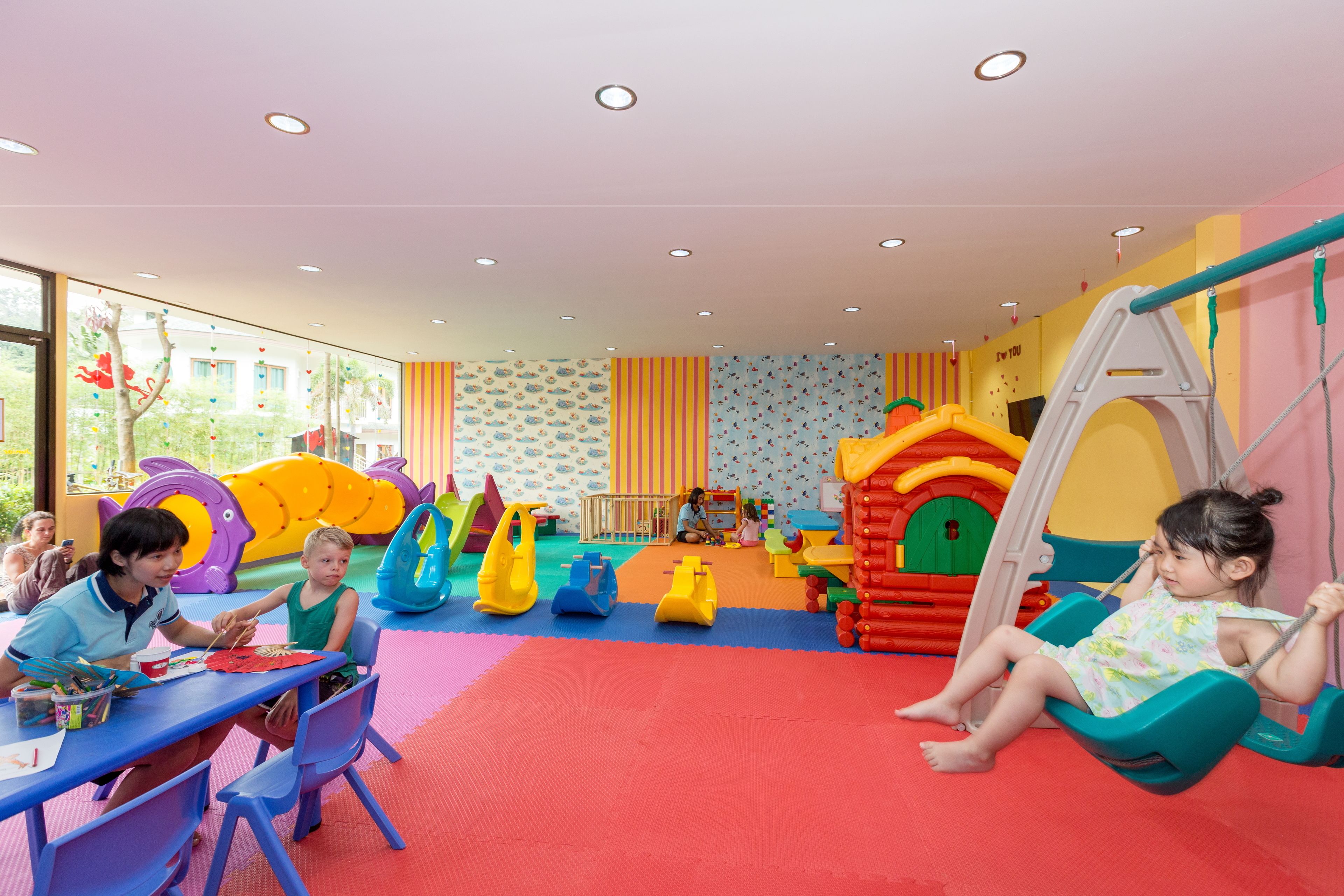 children’s play area – indoor