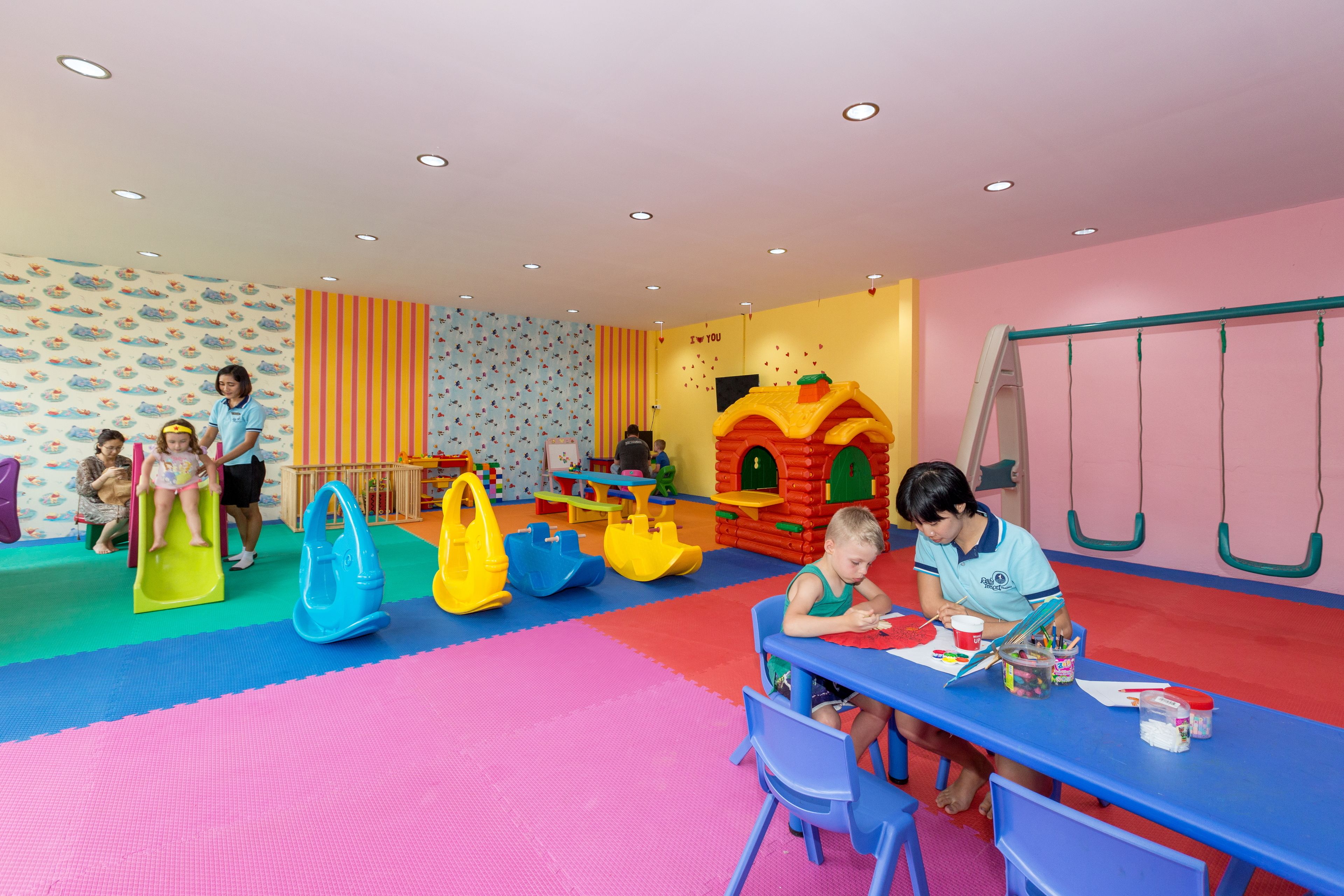 children’s play area – indoor